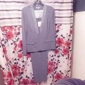 2 piece suite for women